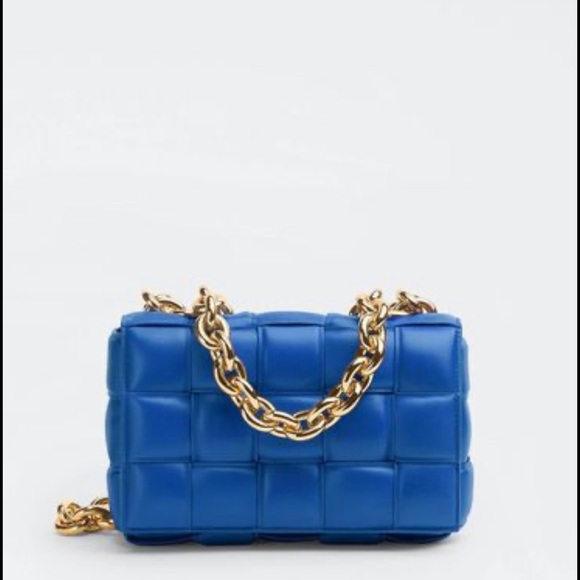 Cobalt blue Bottega Veneta Chain Cassette bag. - Picture 1 of 9